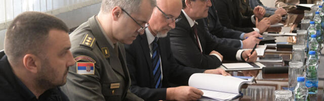 Министар Гашић у предузећу „Милан Благојевић-Наменска“