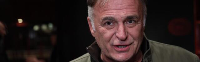 ZAVIRITE NA LUKSUZNO IMANJE BRANISLAVA LEČIĆA NA PERIFERIJI BEOGRADA: Bazen, kamin, kožna garnitura: Evo koliko naplaćuje dan u ovom raju na zemlji (FOTO)