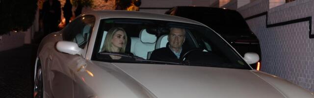 "Deda i unuka su u braku" Glumac koji je jednim pogledom zavodio svaku ženu sada ljubi 38 godina mlađu i svi ga osuđuju