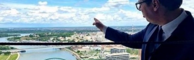 PONOSAN NA VELELEPNI PROJEKAT! Vučić i Pahor obišli gradilište "Beograda na vodi" /FOTO/