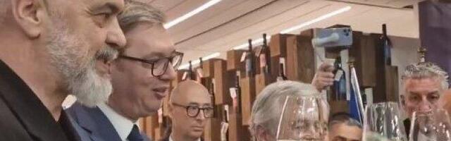 SUTRA VAŽAN SASTANAK SA MELONI! Vučić: Pokušaću da je dovedem da proba vina Otvorenog Balkana