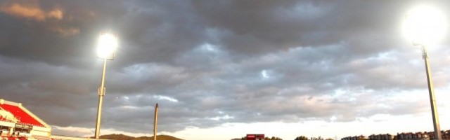 (FOTO) ZVEZDIN "TENK" NA ČAIRU!