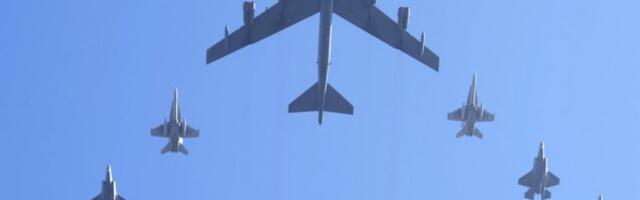 PENTAGON SPREMA STRATEŠKE BOMBARDERE ZA HUTE I IRAN? B-2 Spirit i B-52 Stratofortres idu na Bliski istok (VIDEO)