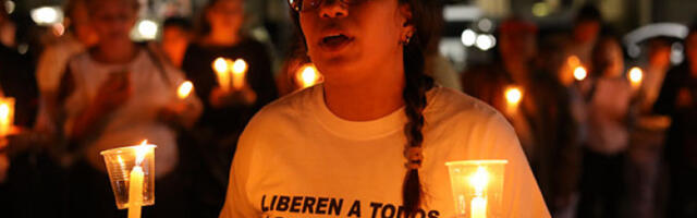 Обећања без резултата: бдења испред затвора у Венецуели