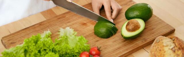 Kako da avokado spremite "na brzaka", a pojedete bilo gde