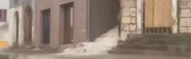 Snažno nevreme pogodilo Trebinje: Ulice pod vodom (VIDEO)
