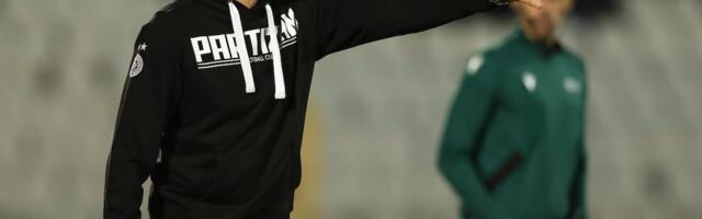 Blagojević veče pred revanš fudbalerima pustio film o legendi Partizana! (VIDEO)