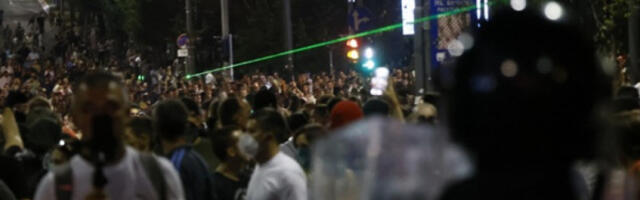 Стигла потврда: блокадери ишли у Берлин по мишљење, не желе везе Србије и Русије