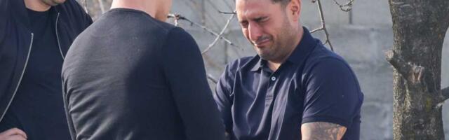 "ROĐENI MOJ, ČEKAJ BRATA SVOG" Darkosahranjuje brata Dragana, uputio mu reči koje lome i najtvrđa srca: Podelio njihove uspomene (VIDEO)