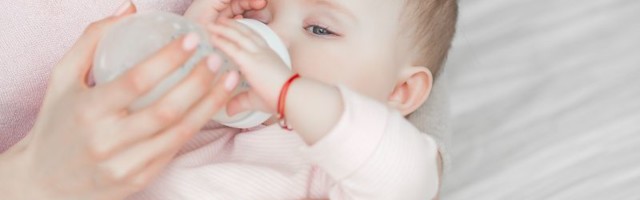 Kombinovana ishrana beba: Sve što treba da znate