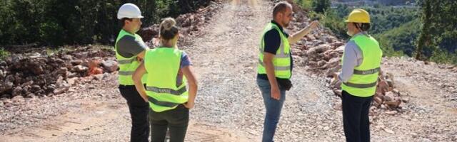 Zbog radova na miniranju i uklanjanju stenske mase staza u kanjonu Đetinje zatvorena do kraja septembra