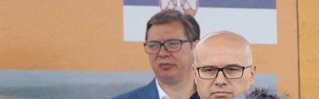 FOTO Vučić u poseti Novom Sadu: Na sendviču sa Vučevićem, pa ide među Krajišnike
