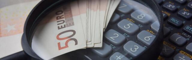 Srednji kurs dinara za evro iznosiće u utorak 117,3765 dinara