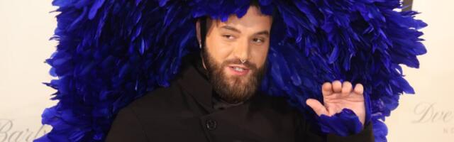 OVAKO NEŠTO NI BOKI 13 NIJE NOSIO: Nući se pojavio na promociji pa stajlingom iznenadio sve (FOTO)