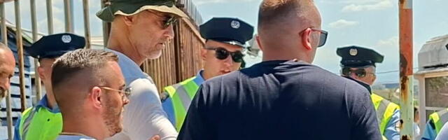 AMBASADA SAD U PRIŠTINI REAGOVALA NAKON HAPŠENJA SRBA NA GAZIMESTANU: Pozivamo na poštovanje zakona i Ustava