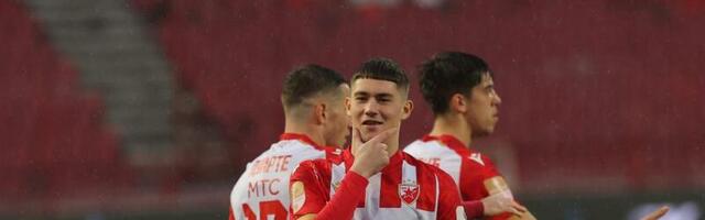 CRVENA ZVEZDA MOŽE KOMOTNO DA SE ZAHVALI SVOJ ČETVORICI DEFANZIVACA: Tri gola primljena na Marakani na poluvremenu, Majstorija Maksimovića u senci! (VIDEo)