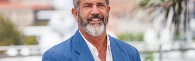 Mel Gibson u poseti Hilandaru: Slavni glumac se slikao sa monasima i uputio snažnu poruku (FOTO)