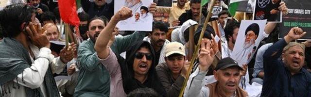 Smrt Americi i Izraelu! Odjekuje Pakistanom: Brutalne scene u Islamabadu, narod besan zbog ubistva lidera Irana (FOTO)