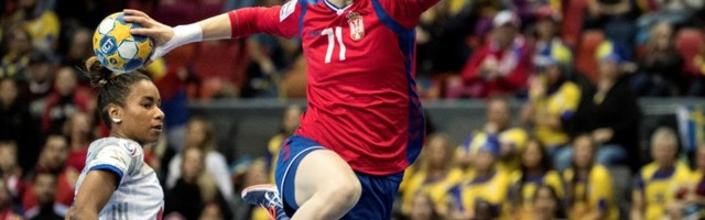 Bolno prizemljenje: Lekcija od Mađarica, sa Hrvaticama borba za narednu fazu (VIDEO)