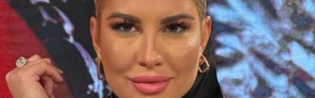 DEA ĐURĐEVIĆ PREKINULA PROGRAM, PA SE OBRATILA VODITELJKI! Ovaj potez niko nije očekivao, Sarapa prebledeo! (FOTO)