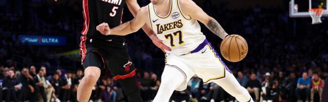 Rajakovićev Toronto vezao drugi trijumf, Jović video raspucane Lejkerse (FOTO/VIDEO)