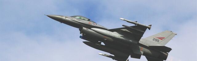 Srbin 1999. prizemljio NATO avijaciju: Poleteo zmajem na Avijano, a evo šta je poneo sa sobom!