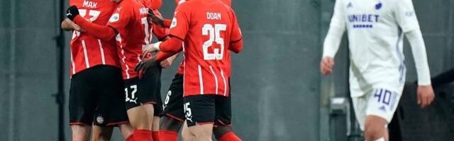 PSV petardom pripretio Ajaksu, Zahavi bljuje vatru (VIDEO)