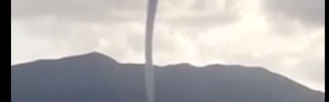 Ova pojava nije viđena godinama, a vratila se na jezero kao veliki podsetnik! (VIDEO)