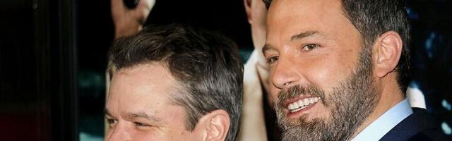 Dok se Dženifer provodi, Ben se iselio iz vile! Glumac viđen sa torbom - bračna idila se raspada