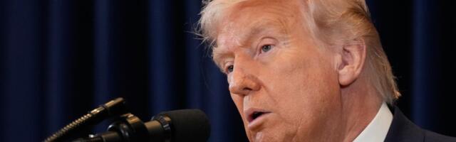 Donald Tramp od novinara saznao da je umro Čak Noris: "Bio je..."