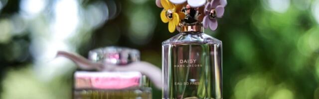 Ostavljaju bez daha: 3 parfema koja privlače pažnju gde god da se pojavite - hit sezone (FOTO)