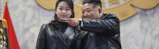 Kim Džong Un obećava jačanje nuklearnog programa: Njegova naslednica u centru pažnje tokom vojne parade