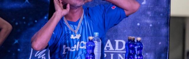 UPLOVIO U MUZIČKE VODE! Slavni Ronaldinjo u spotu mega popularnog pevača (VIDEO)
