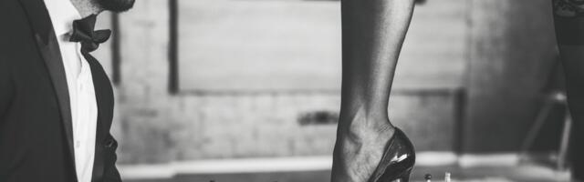 Muškarci ne mogu da odole kada na ženi vide...