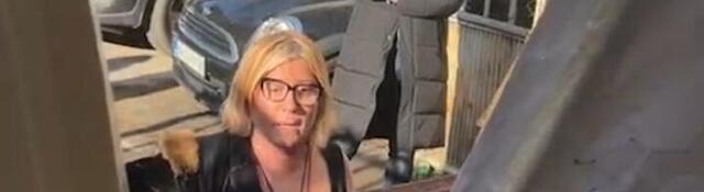 Učesnica Pinkovih rijalitija napala studente: Jelena Golubović udara i cepa (VIDEO)