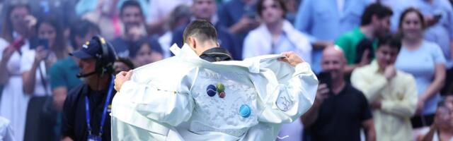FOTOGRAFIJA GODINE: Novak Đoković ima beskonačnu auru! (FOTO)