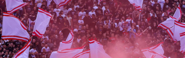 DELIJE "ZAPALILE" BEOGRAD: Pogledajte korteo navijača Zvezde pred poslednji meč ove jeseni! (FOTO)