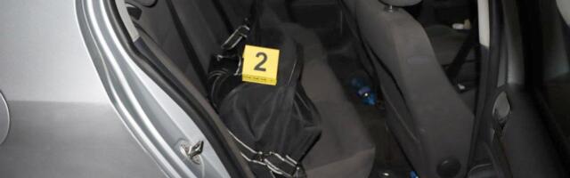 POLICIJA ZAUSTAVILA "GOLF" A ONDA KRENULA DA BROJI! Neverovatna akcija u Mladenovcu: Mladić (27) sakrio ARSENAL svuda po vozilu! (FOTO)