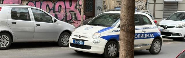 "MISLILA SAM DA SMRDI KONTEJNER... JAOJ KOLIKO MI JE ŽAO" Otkriveno čije je mumificirano telo bez šake nađeno u stanu na Dorćolu! (foto)