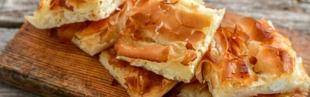 Najbrža gibanica ikad: Jedan trik sa korama rešava večeru za pola sata