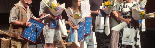 Završen јe Osmi međunarodni pozorišni susret “Takovske cveti”