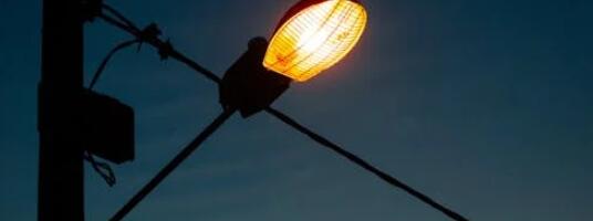 Kragujevčani nezadovoljni novom led rasvetom - Ne svetli dovoljno jako, a u mnogim ulicama je već u kvaru