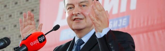 Dačić tvrdi da se desio masovan napad na pripadnike MUP, Macut pohvalio postupanje policije