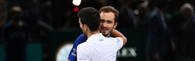 Medvedev: Đoković da plati večeru, Srbi nam slali poruke podrške