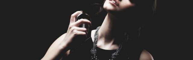 Caka da parfem dugo traje: Ovo nismo očekivali