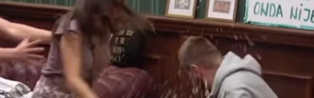 (VIDEO) Kad si me je*ao jutros bila sam ti dobra? Skandal neviđenih razmera: Maja nasrnula na Janjuša!