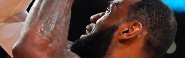 Lebron Džejms ostaje u Lejkersima: Zarada PAPRENA