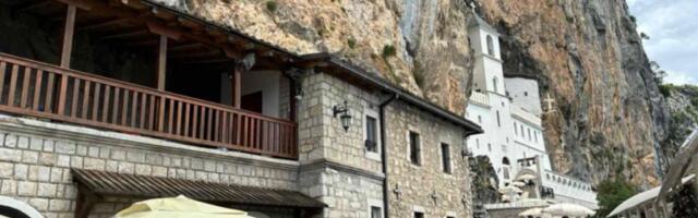 KO NE SME DA UĐE U MANASTIR OSTROG? Postoji jedno verovanje koje NIKAKO ne bi smelo da se prekrši!