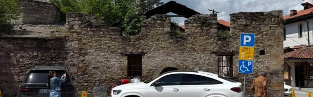 Zauzeta parking mjesta – ukradena prava: Borba roditelja djece sa invaliditetom