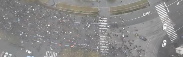 Propao "veliki skup": Evo koliko se blokadera trenutno nalazi ispred Palate pravde (VIDEO)